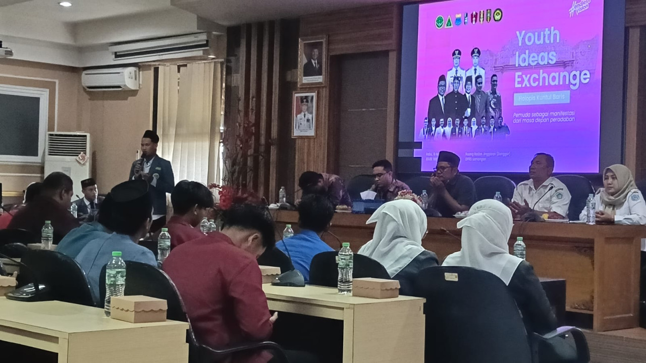Kegiatan Forum silaturahmi organisasi pemuda Lamongan yang digelar di Ruang Banggar, DPRD Lamongan. (Foto: Adyad Ammy Iffansah/jatimnow.com)