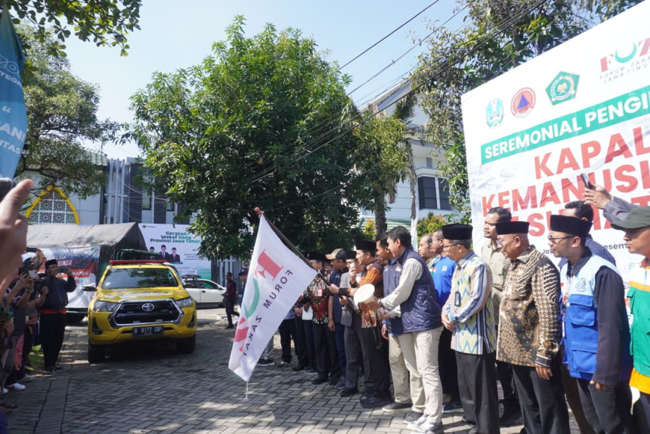 Forum Zakat (FOZ) Jawa Timur memberangkatkan 103 ton bantuan kemanusiaan untuk tiga provinsi terdampak bencana alam. (Foto: FOZ/jatimnow.com)