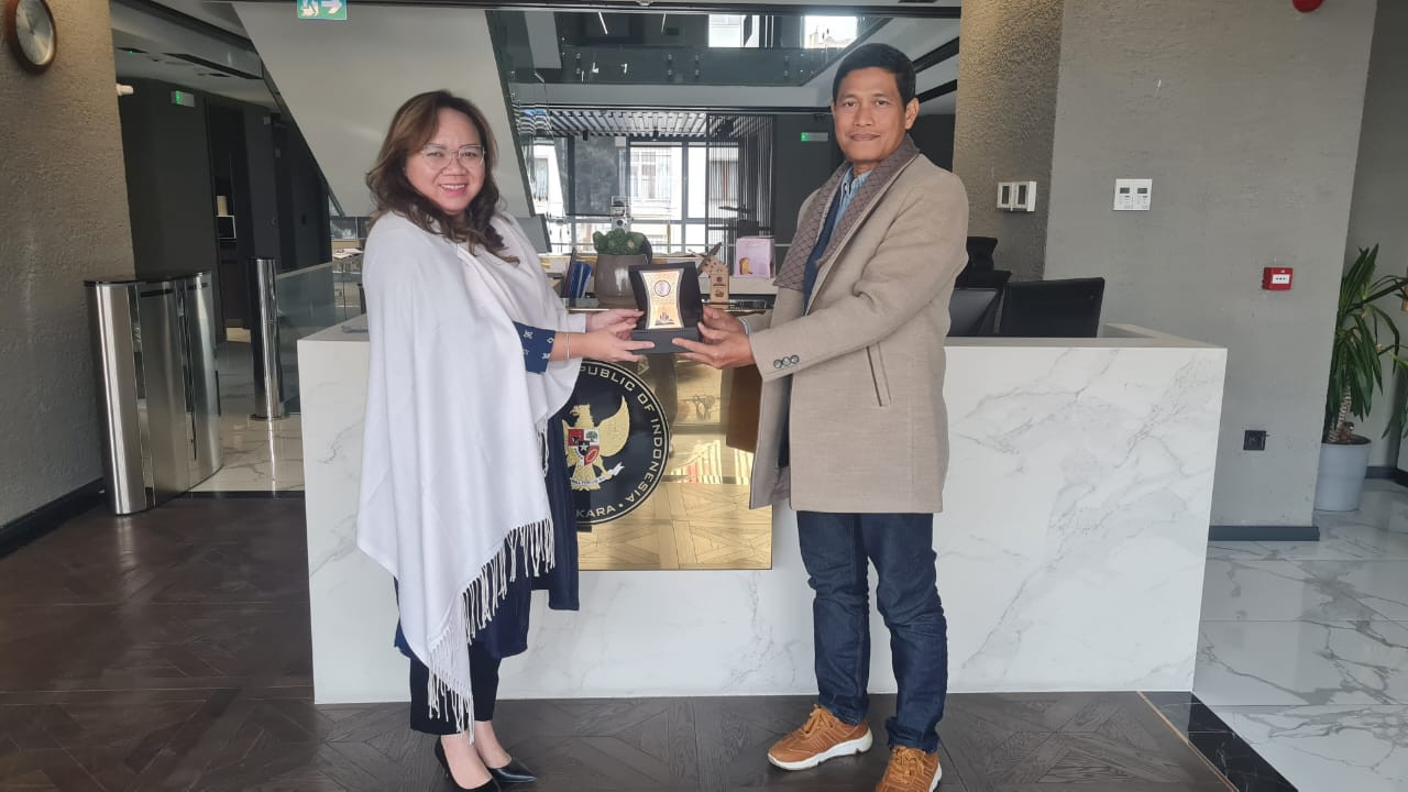 Foto: Warek I UIN KHAS Jember, Prof. Amal saat di KBRI Ankara Turki (Humas UIN KHAS Jember/jatimnow.com))