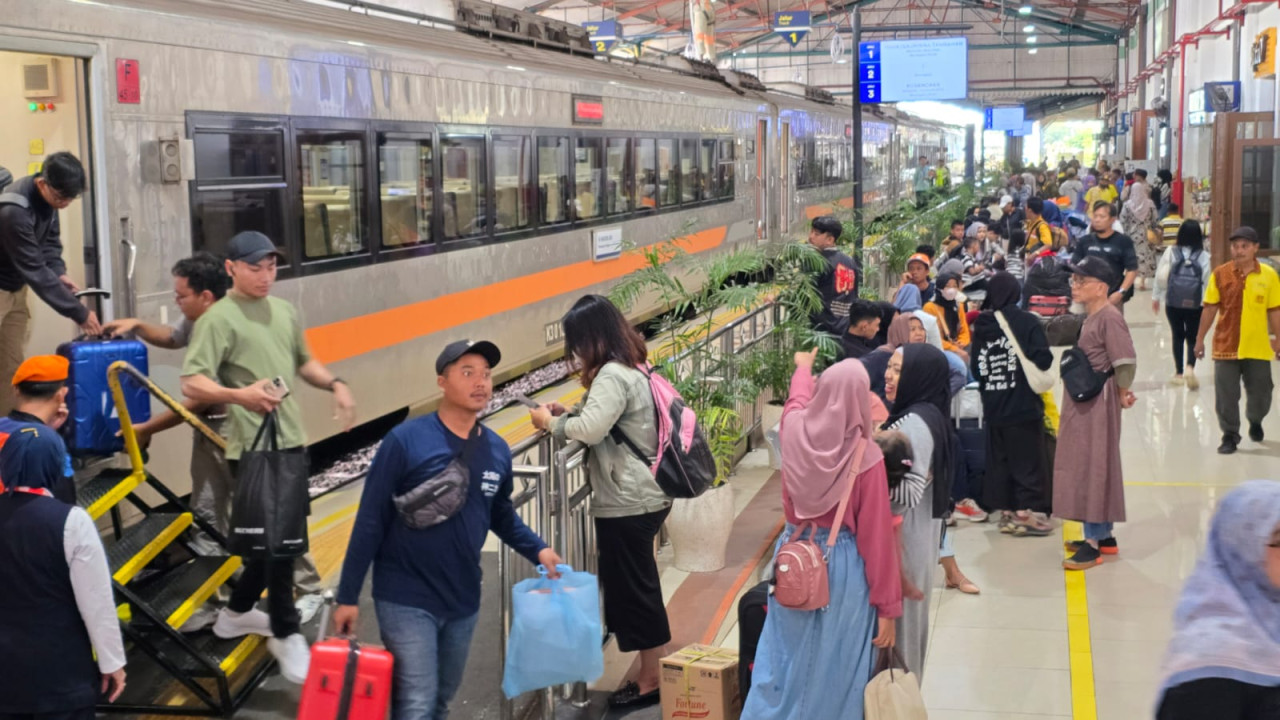 Foto: Suasana penumpang kereta api di Stasiun Tulungagung. (Daop 7 Madiung/jatimnow.com)