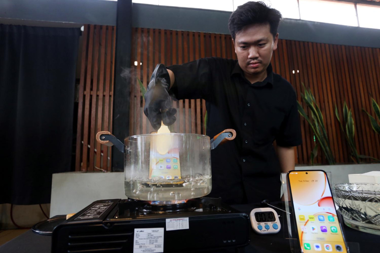 HP Tahan Banting dengan Baterai Gede Rilis di Surabaya, Harga Mulai 2 Jutaan