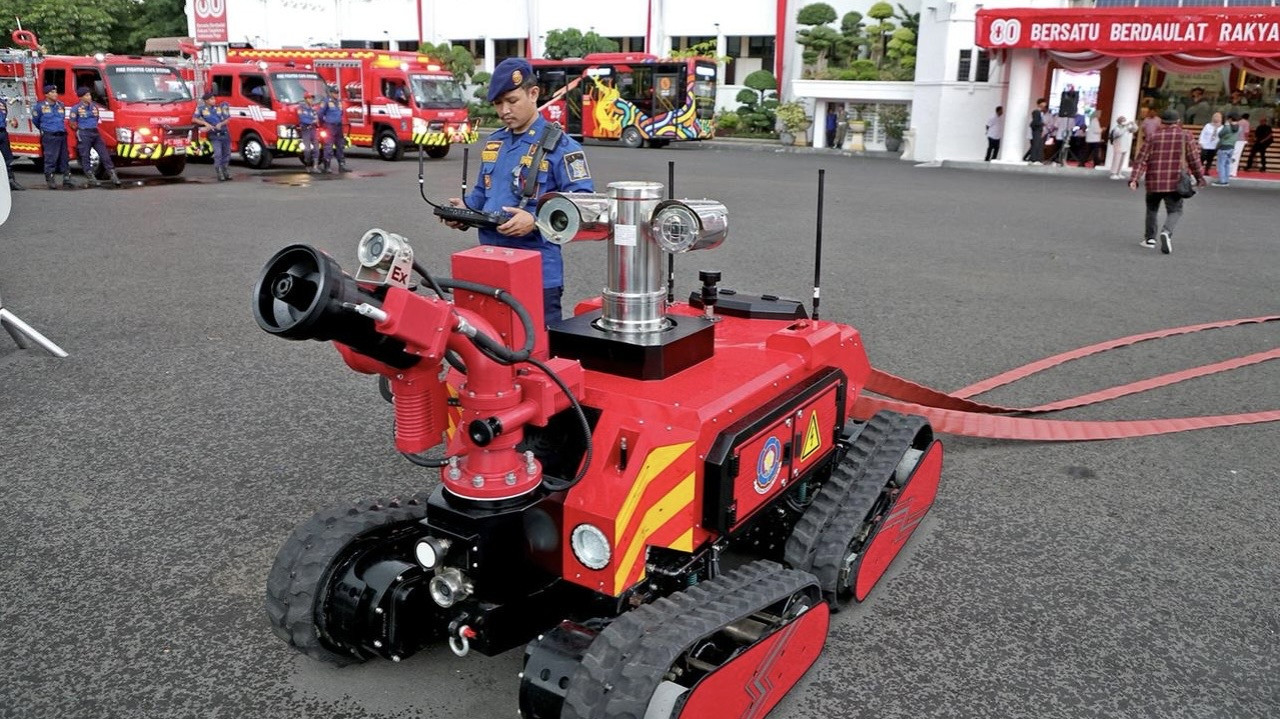 Robot pemadam kebakaran milik Pemerintah Kota Surabaya. (Foto: Diskominfo Surabaya/jatimnow.com)