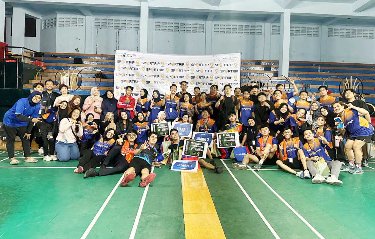 Melalui ajang SporTrip Fun Tournament, para pencinta olahraga ini membuktikan bahwa persaingan di lapangan justru mampu mempererat rasa kekeluargaan. (Foto: SporTrip/jatimnow.com)