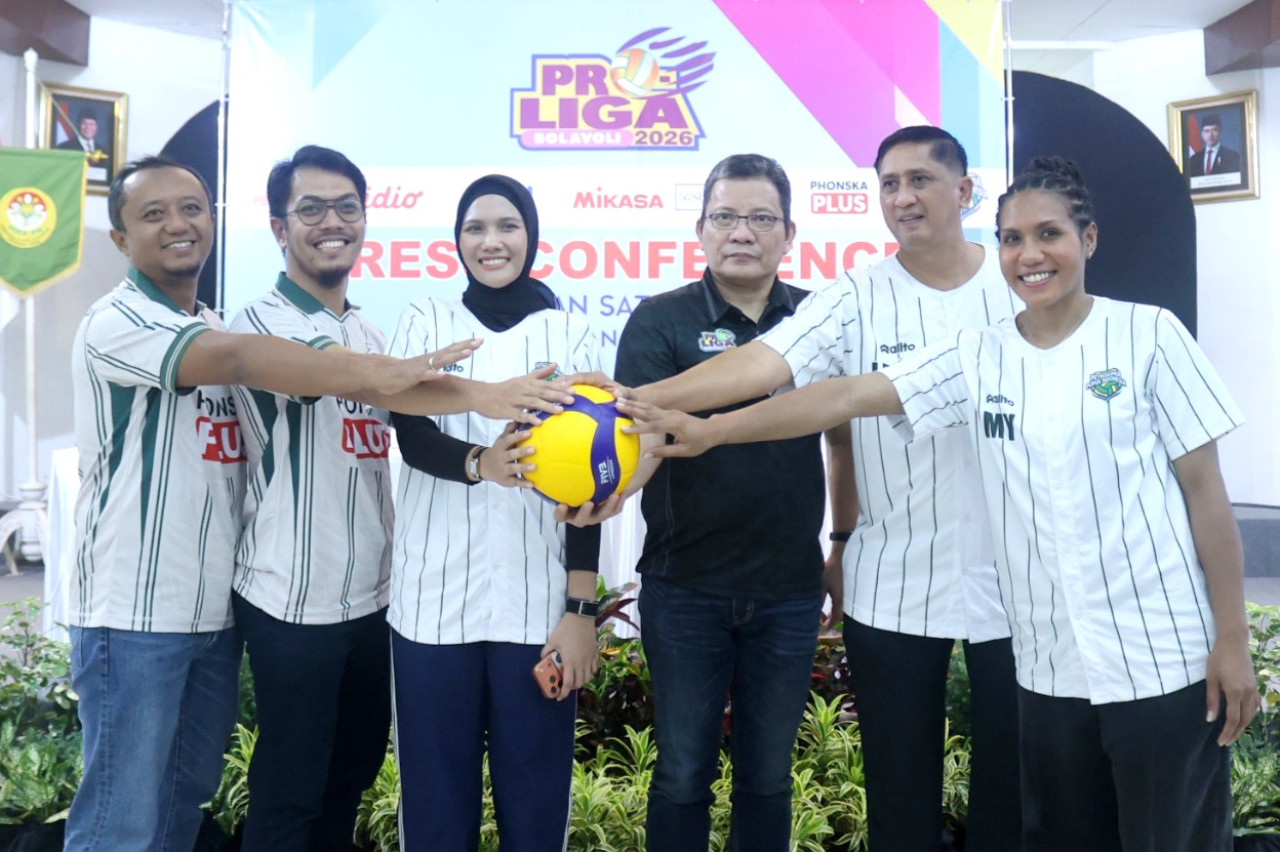 Foto: Tim Gresik Phonska Plus Pupuk Indonesia usai menggelar press conference Proliga 2026. (Proliga Official/jatimnow.com)