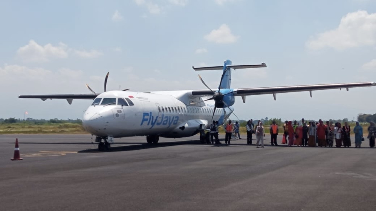 Tiket Jember–Jakarta Turun, DPRD Jember Dorong Perbaikan Fasilitas Bandara