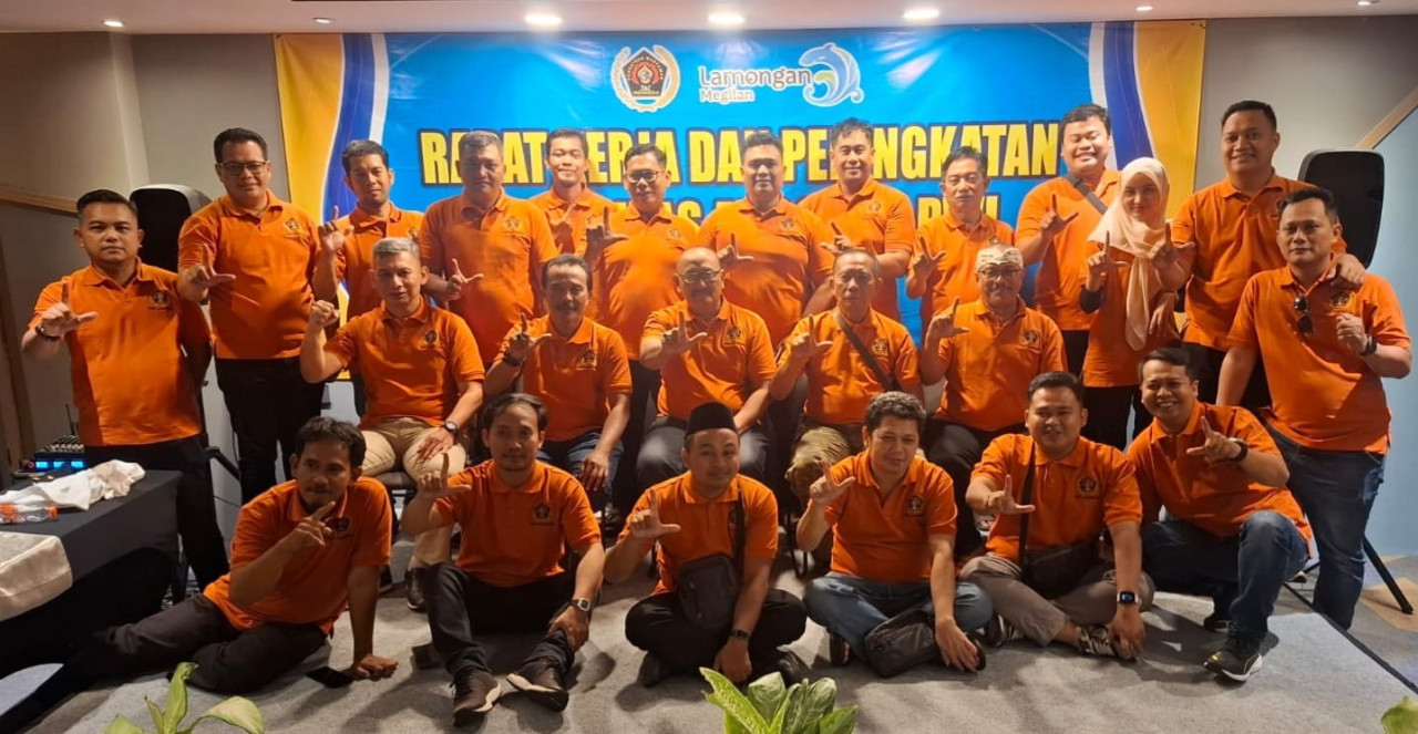 Anggota dan Pengurus PWI Lamongan. (Foto: Adyad Ammy Iffansah/jatimnow.com).