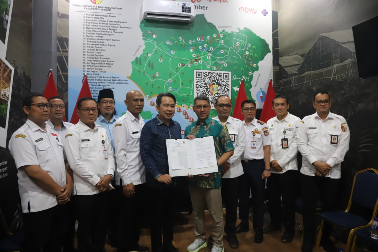 Foto : Pemkab Jember perpanjang kerjasama Fly Jaya (Sugianto/jatimnow.com)