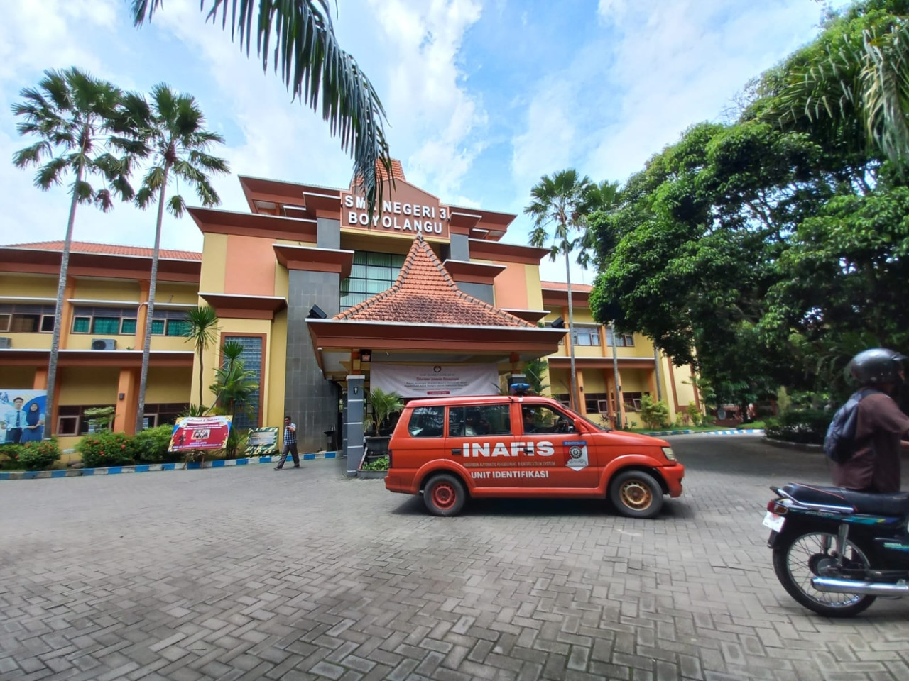 Foto: SMKN 3 Boyolangu, Tulungagung. (Bramanta/jatimnow.com)