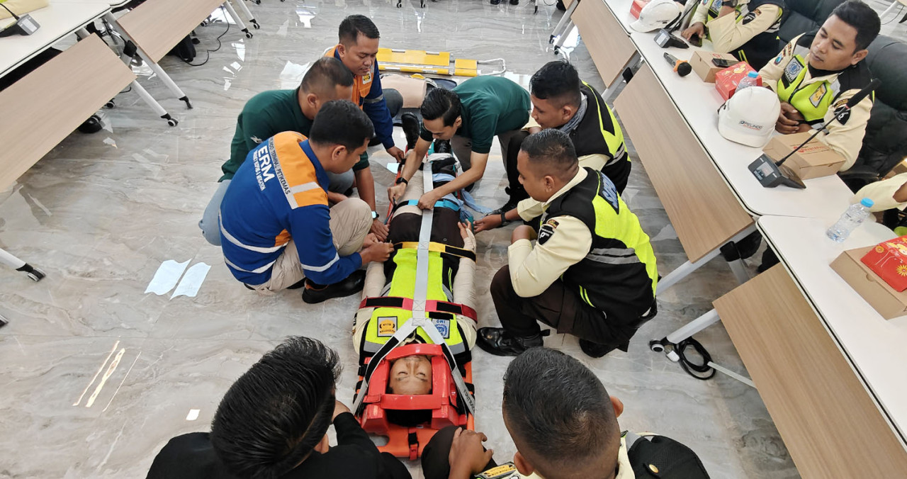 Pelindo Terminal Petikemas Latih Pekerja BLS di Terminal Surabaya