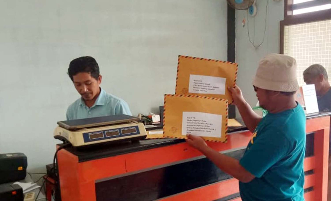 Posko Ijo layangkan surat terbuka, peringatkan pemerintah terkait dugaan pembiaran pencemaran Sungai Brantas oleh industri. (Foto/jatimnow.com)