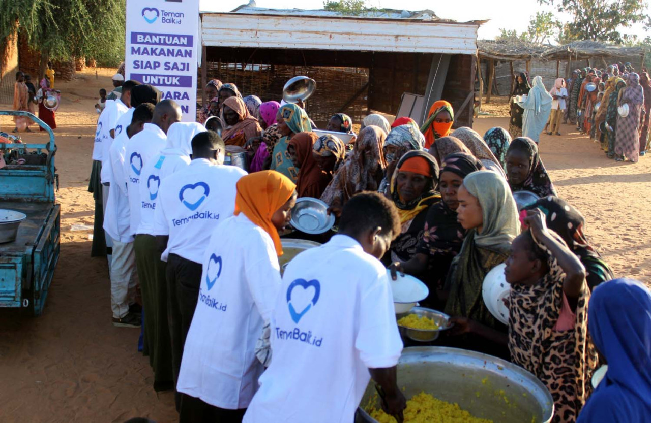 Dalam menyalurkan donasi, Teman Baik bekerjasama dengan relawan kemanusiaan lokal. (Foto: Teman Baik/jatimnow.com)