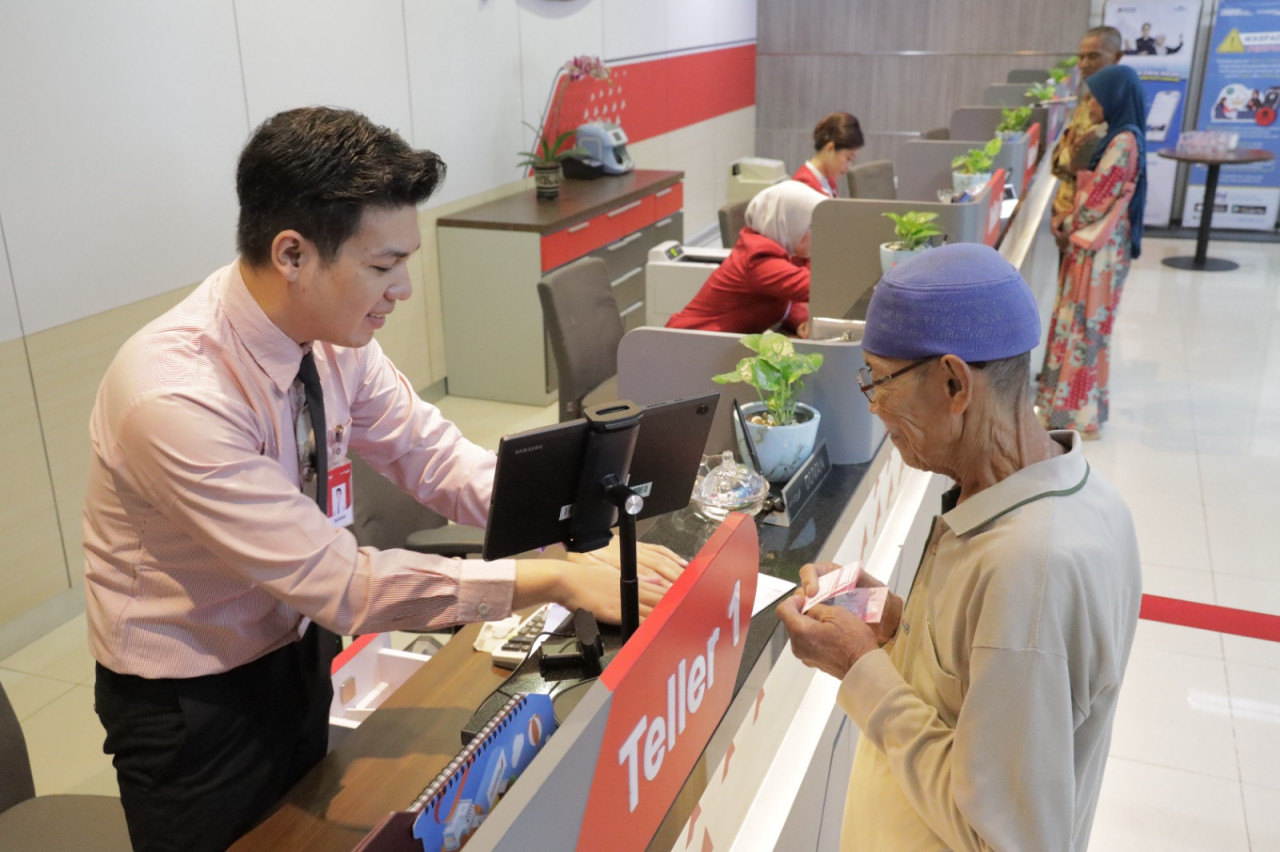 Penyaluran Program Keluarga Harapan (PKH) Plus Tahap 1 di Kota Kediri. (Foto: Pemkot Kediri/jatimnow.com)