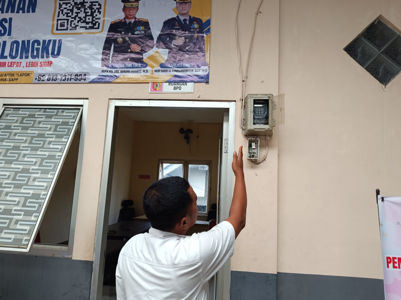 Token Listrik Habis, Pelayanan Kantor Desa Patemon Jember Lumpuh