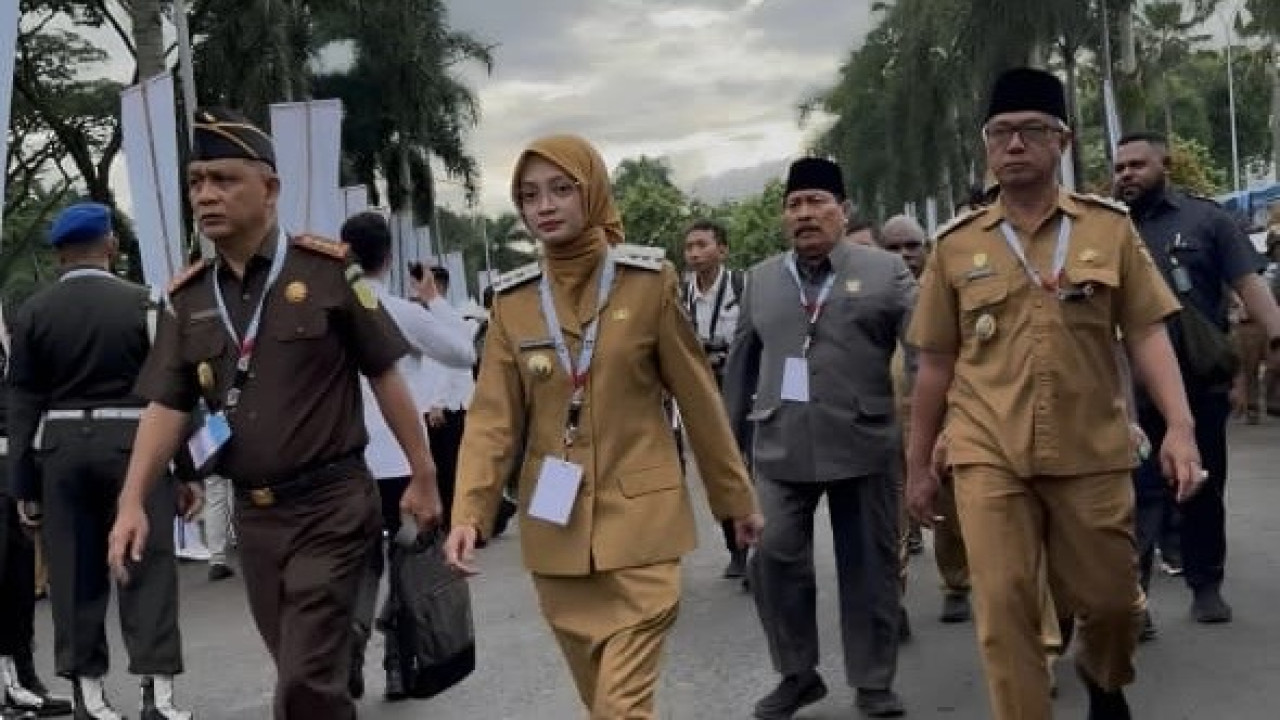 Mbak Vinanda dan Gus Qowim bersama Forkopimda di Sentul Bogor. (Foto: Pemkot Kediri/jatimnow.com)