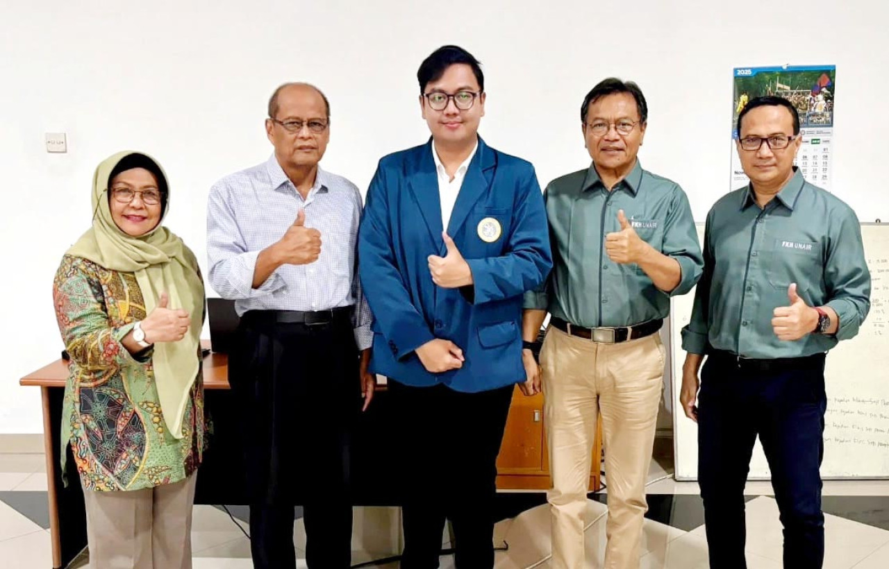 Farrel Arif Muhammad, mahasiswa UNAIR usia 22 tahun, raih beasiswa PMDSU dan tempuh studi S3 Sains Veteriner sambil jalani pendidikan profesi dokter hewan. (Foto: Humas Unair/jatimnow.com)