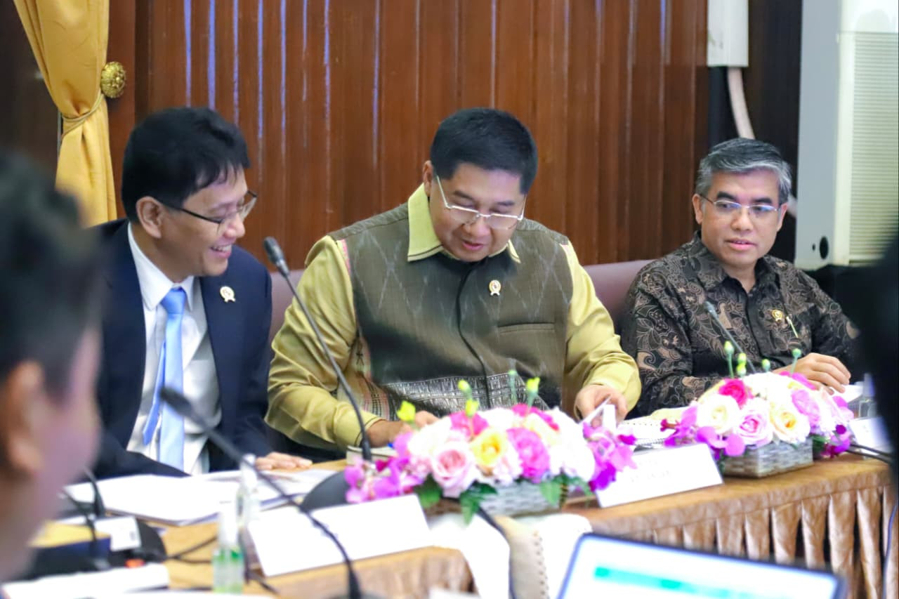 Yassierli saat menghadiri Rapat Komite Pelaksanaan Program dan Kegiatan BP Tapera Tahun 2026 di Gedung Kementerian Keuangan. (Foto: Kemenaker/jatimnow.com)
