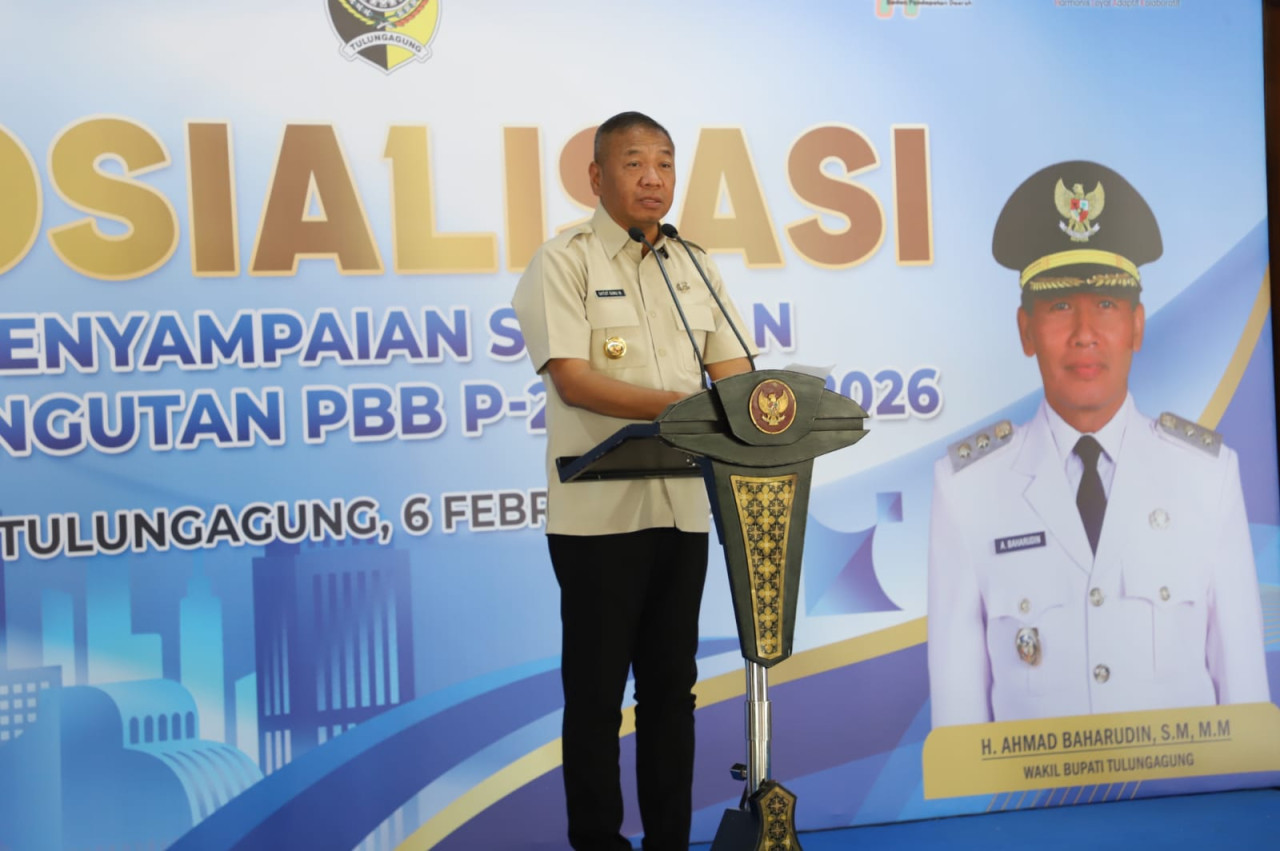 Foto: Bupati Tulungagung Gatut Sunu Wibowo saat mensosialisasikan PBB-P2. (Kominfo/jatimnow.com)