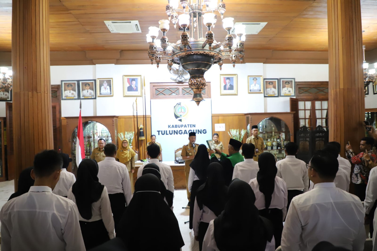 Foto: Pelantikan pejabat fungsional di lingkup Pemkab Tulungagung. (Prokopim/jatimnow.com)