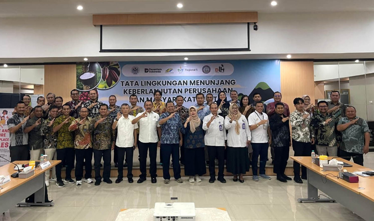 PTPN I Regional 5 sinergi dengan Kementerian Lingkungan Hidup dan Kehutanan (KLHK), Kejaksaan Tinggi, dan DLH Jatim. (Foto: PTPN I Regional 5/jatimnow.com)