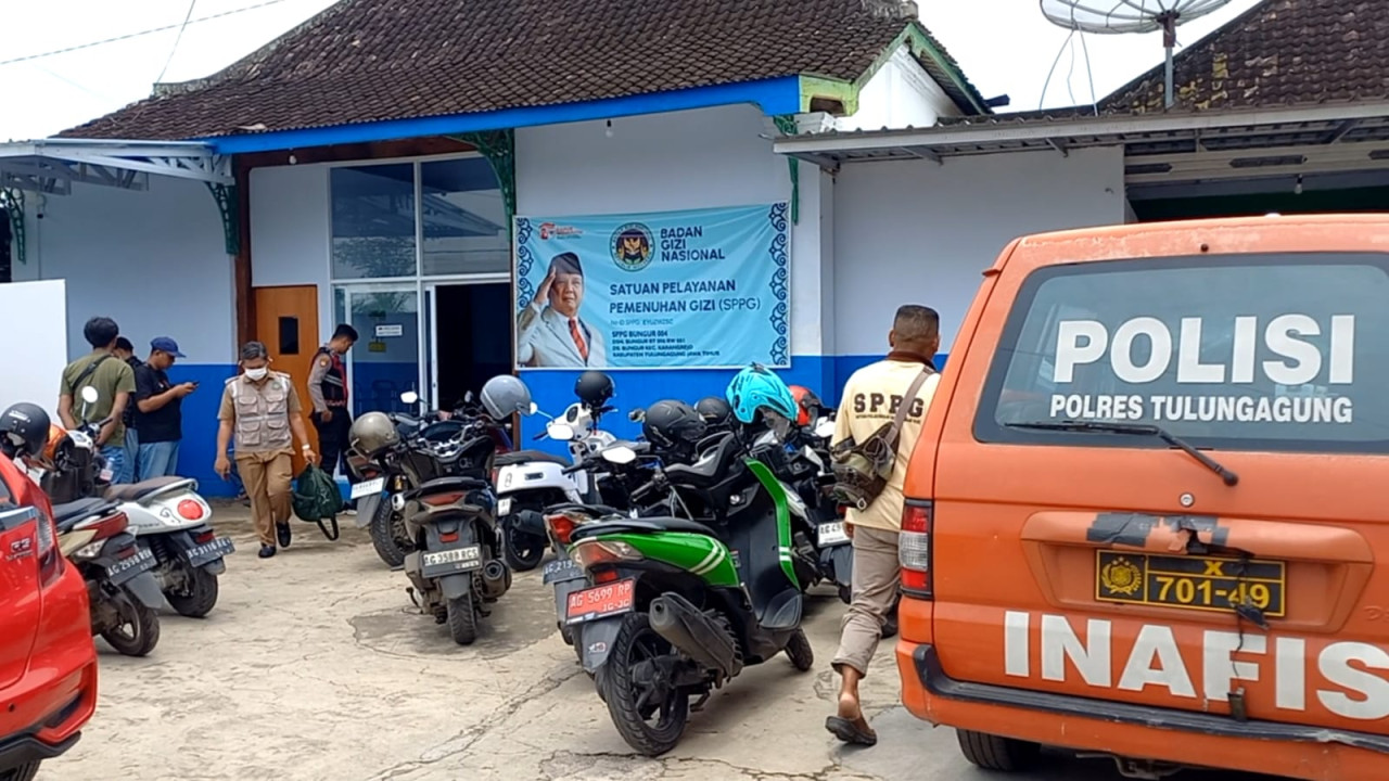 Foto: SPPG 004 Bungur yang mendistribusikan MBG ke SDN 3 Bungur. (Bramanta/jatimnow.com)