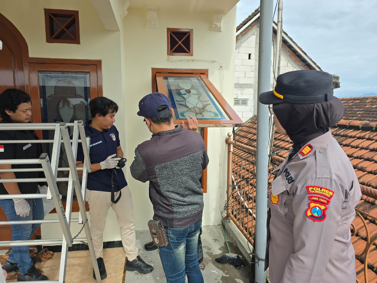 Laci Kasir Dibobol, Rp100 Juta Raib Diambil Pencuri di Tulungagung