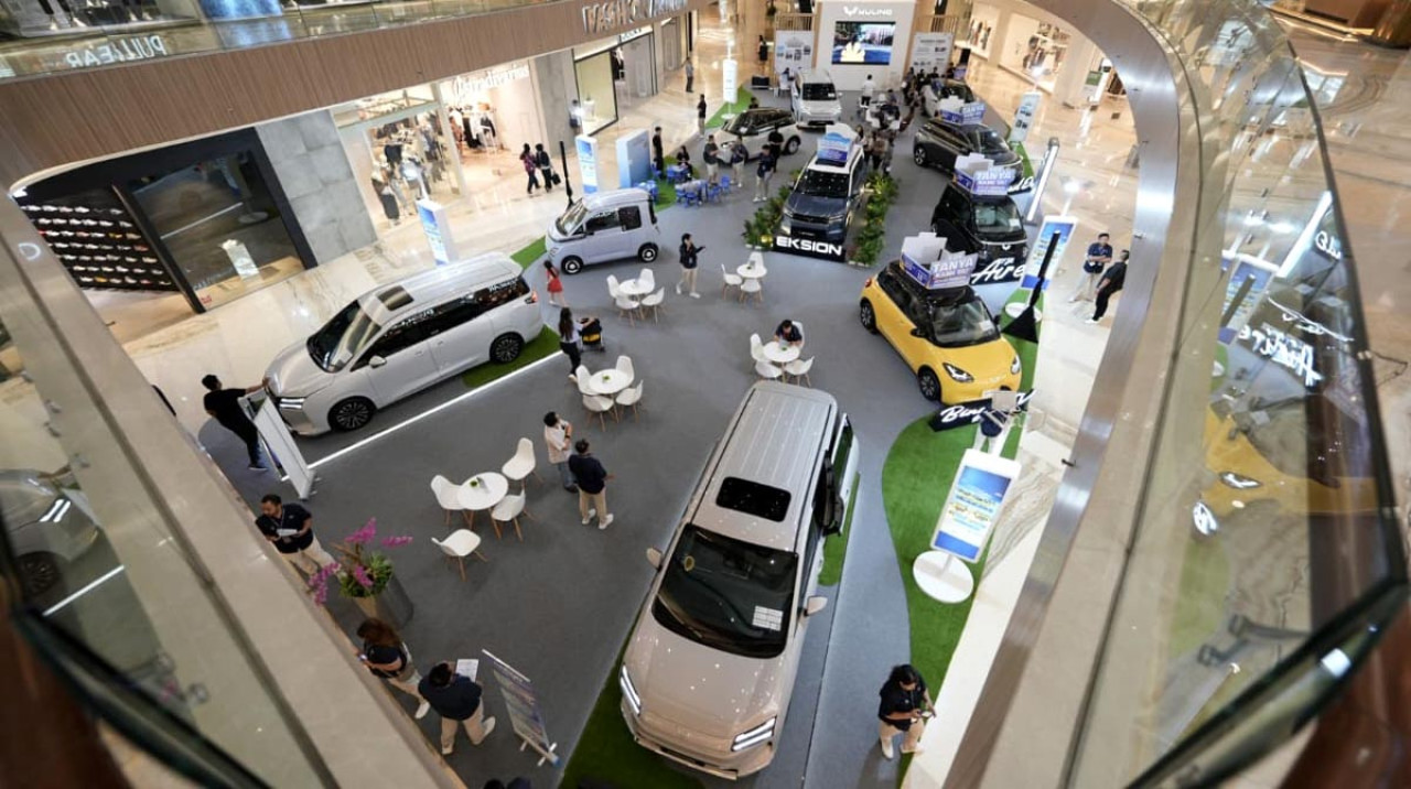 Wuling Eksion Debut di Surabaya, Bawa Teknologi Hybrid Jarak 1.000 Km