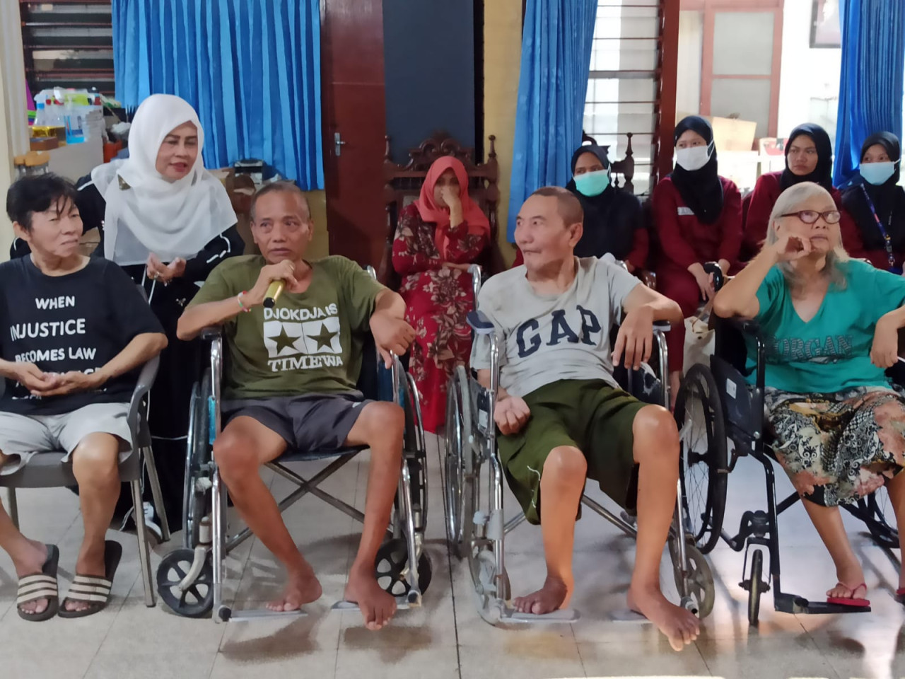 Para Lansia penghuni Yayasan