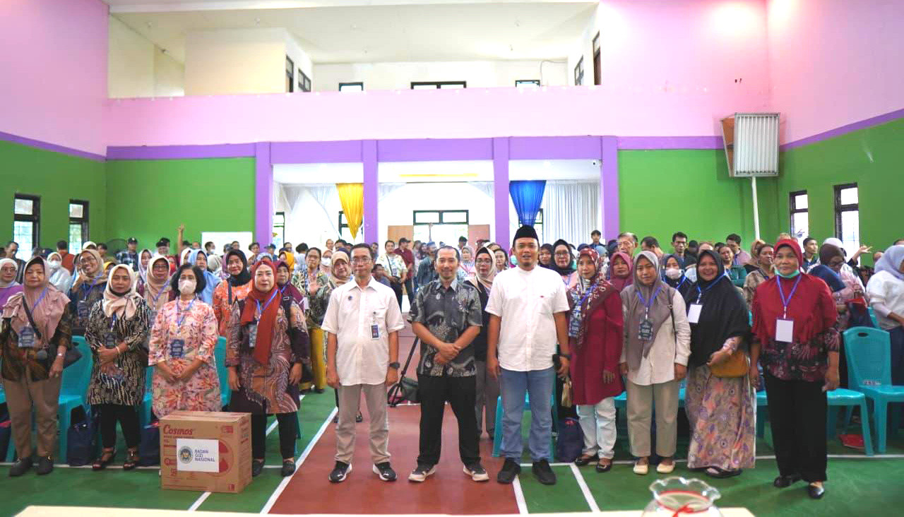 Anggota Komisi IX DPR Indah Kurnia ajak warga Surabaya awasi Program Makan Bergizi Gratis. (Foto/jatimnow.com)