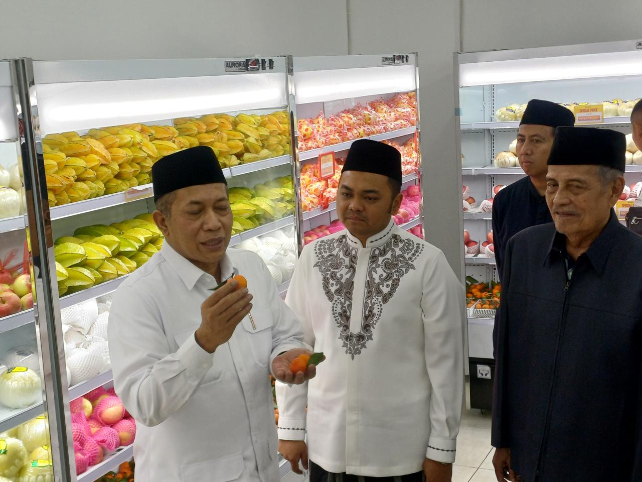 Menteri Koperasi Resmikan Unit Usaha Baru Ponpes Sunan Drajat Lamongan