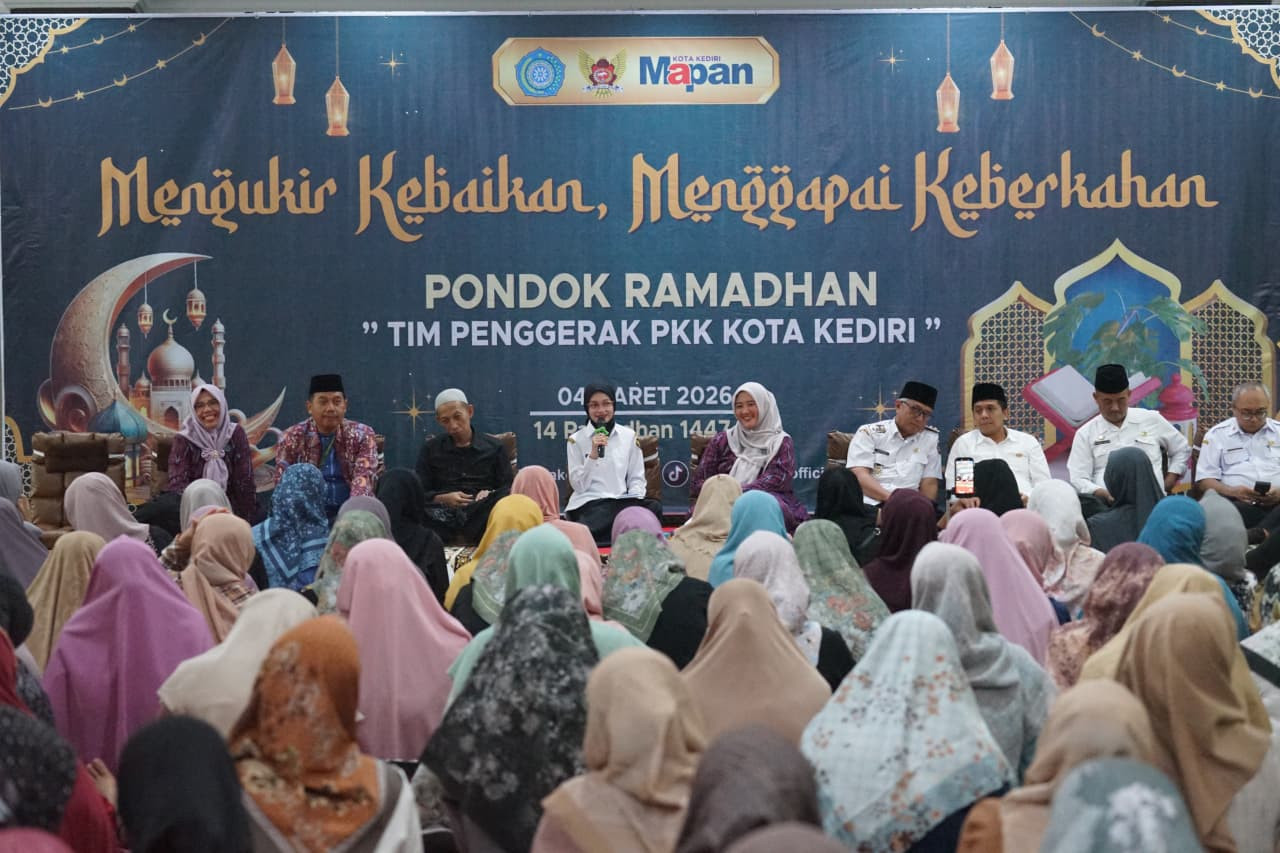 Mbak Vinanda dalam Pondok Ramadan TP PKK Kota Kediri di Ruang Joyoboyo Balai Kota Kediri. (Foto: Pemkot Kediri/jatimnow.com)