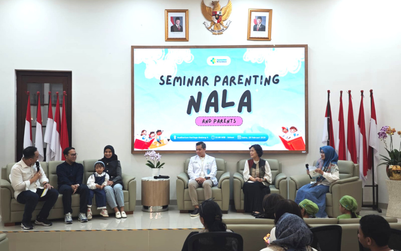 RS Kemenkes Surabaya gelar seminar parenting "Bersama Nala & Parents" untuk perkuat ketahanan mental dan fisik anak menghadapi tantangan era digital. (Foto/jatimnow.com)