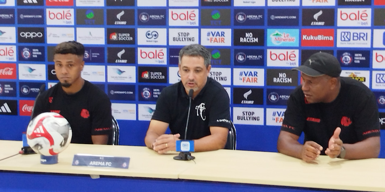 Pelatih Arema FC, Marcos Vinicius dos Santos Goncalves. (Foto: Aris/jatimnow.com)