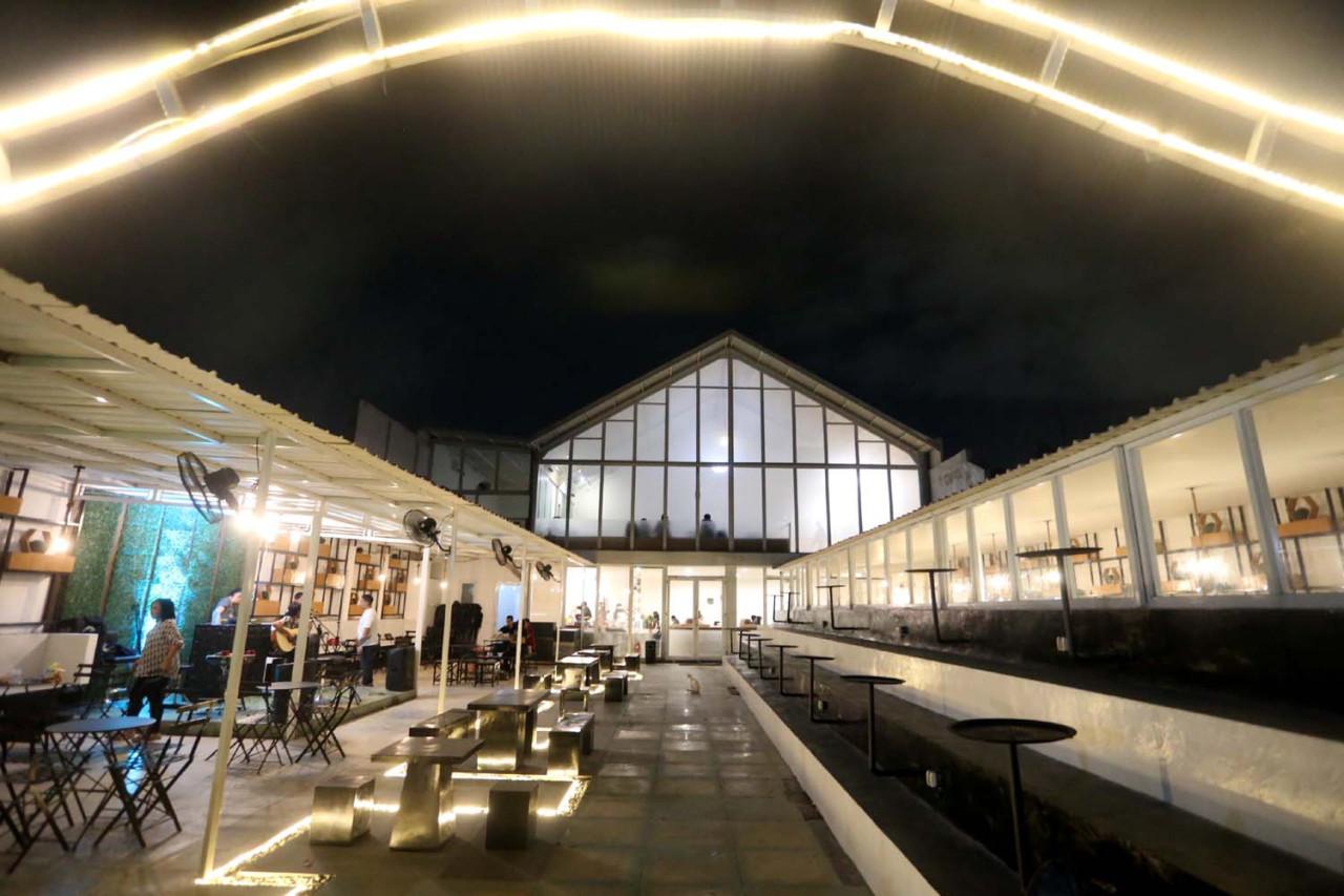 Hanaka Social Space, Hidden Gem Tempat Nongkrong di Surabaya yang Bikin Betah