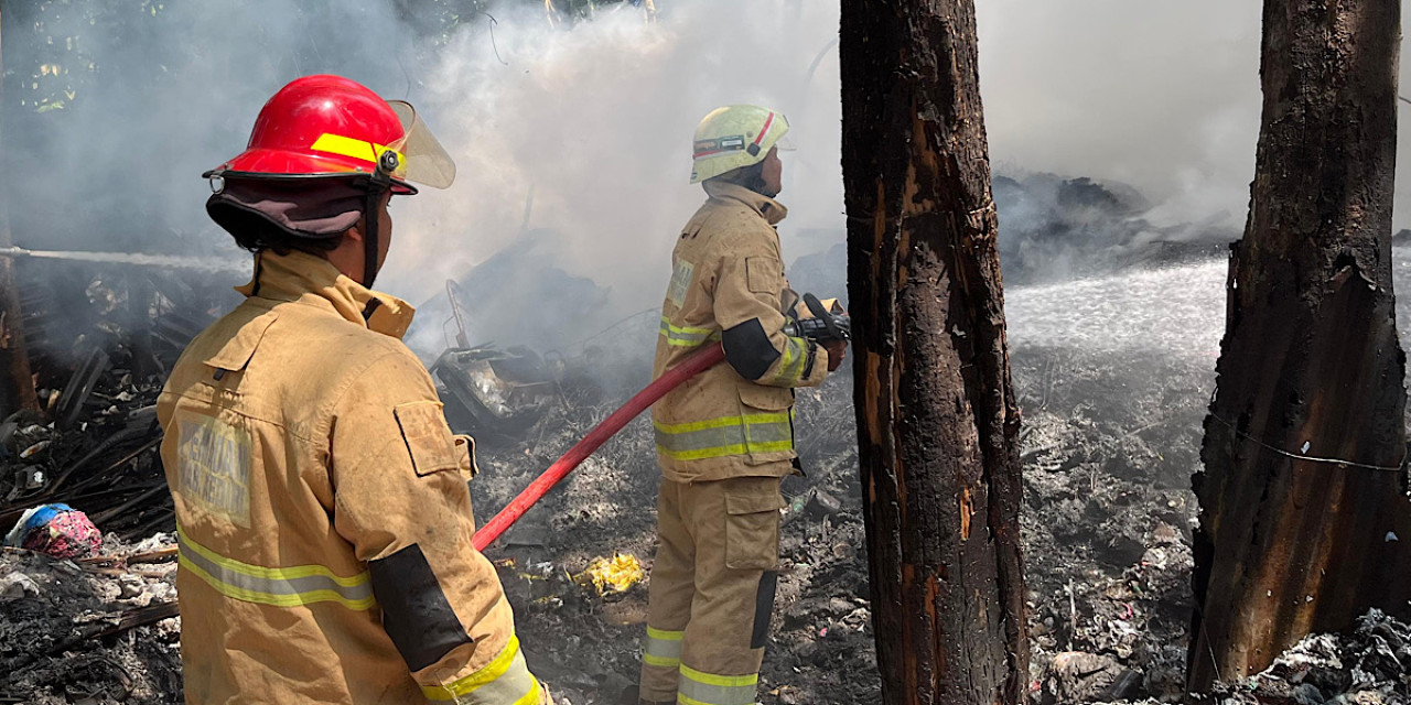 Gudang Rosok di Plosoklaten Kediri Terbakar, Diduga Akibat Pembakaran Sampah