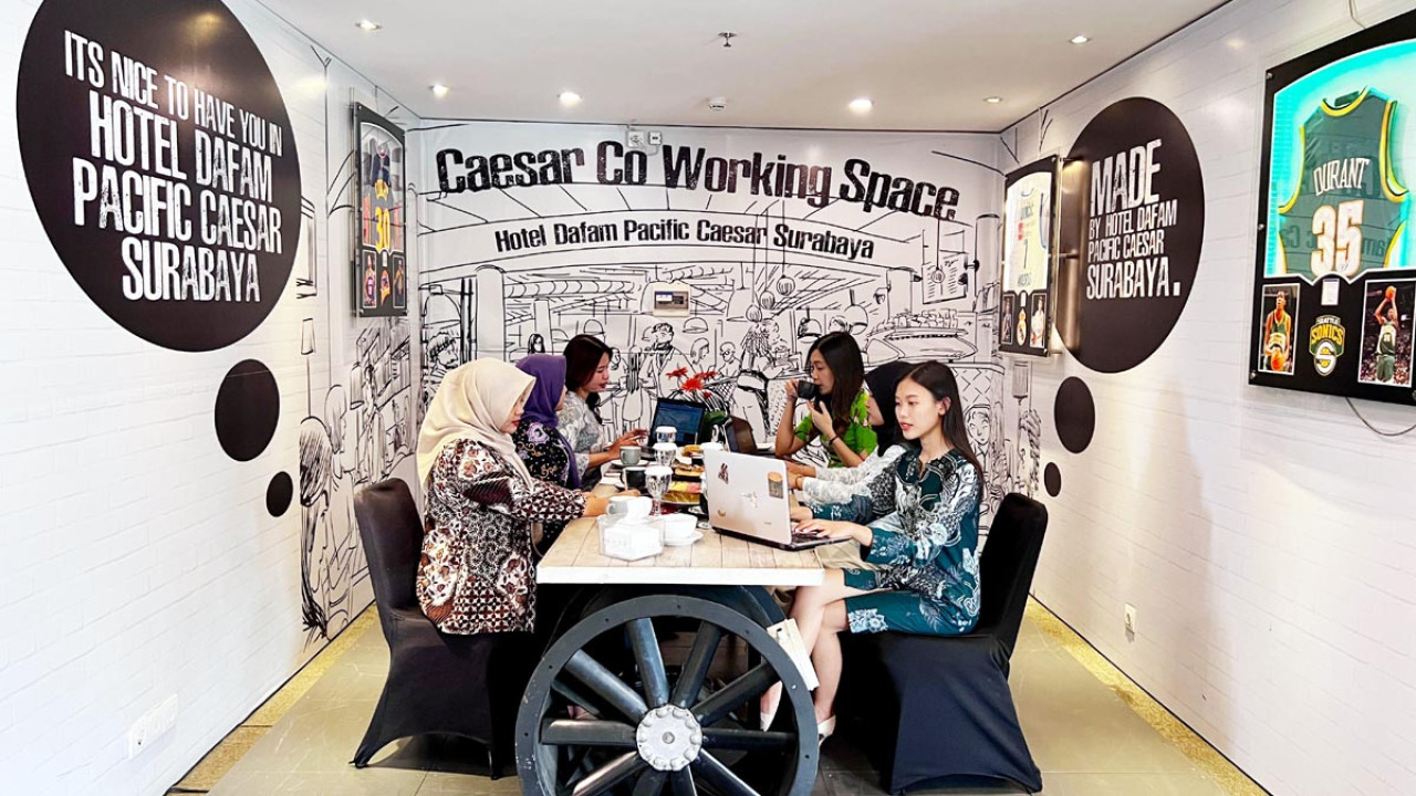Bosan Rapat Formal? Konsep Meeting & Singing Kini Hadir di Surabaya