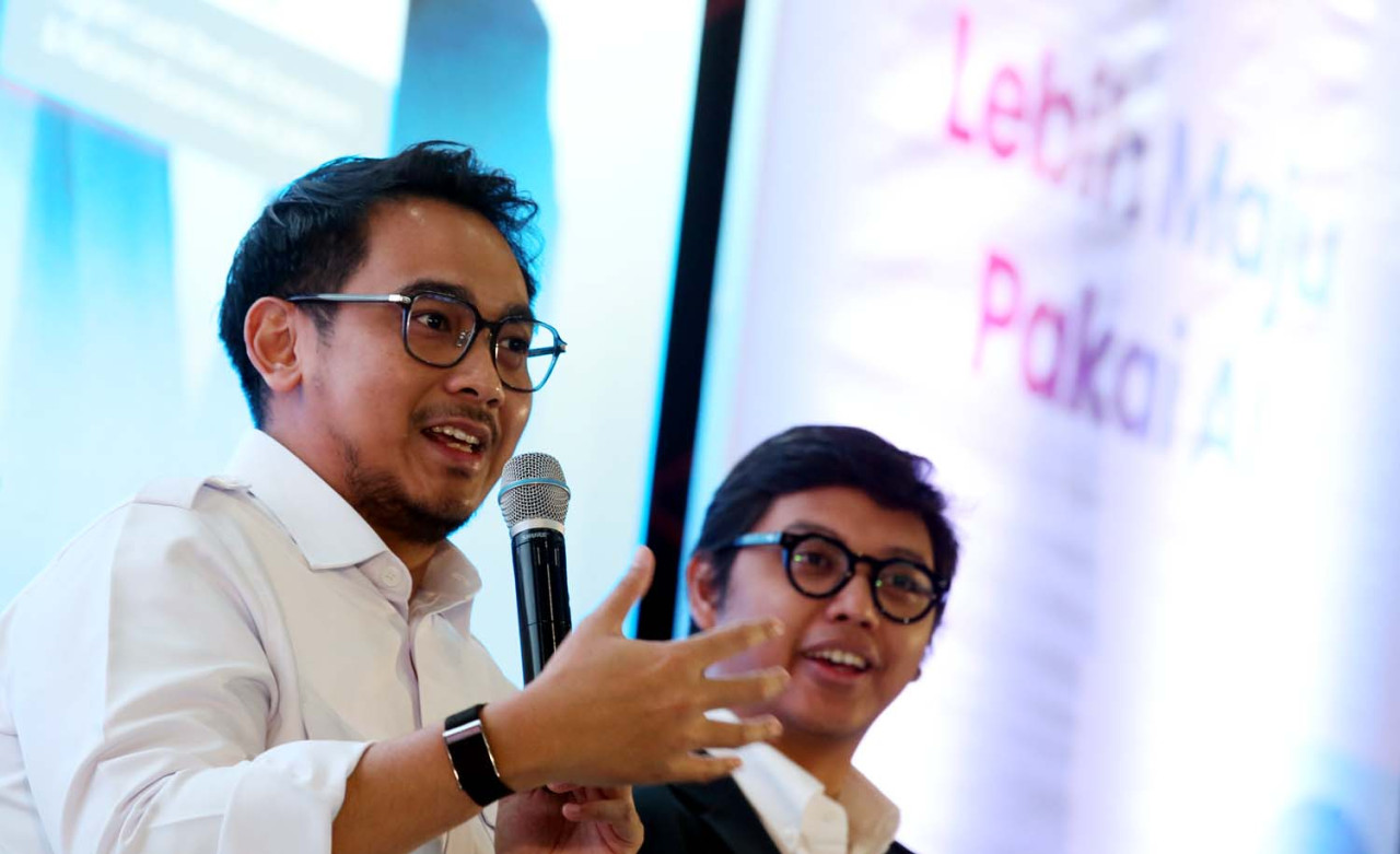 Staf Khusus Presiden Bidang UMKM dan Teknologi Digital, Tiar Nabilla Karbala, menjadi pemateri dalam kegiatan Roadshow AIM ASEAN di Surabaya, Kamis (16/4). (Foto: Ali Masduki/jatimnow.com)