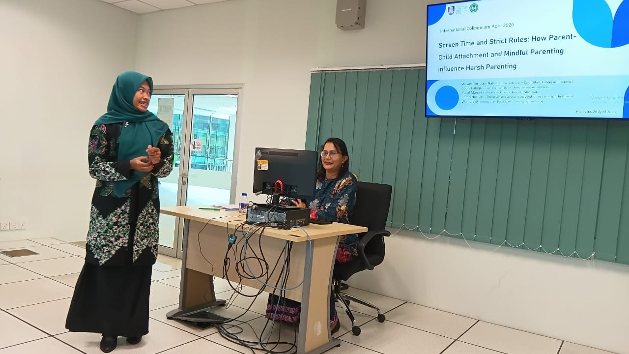 Dosen Unisda Lamongan Ikuti Forum Internasional di UiTM Malaysia