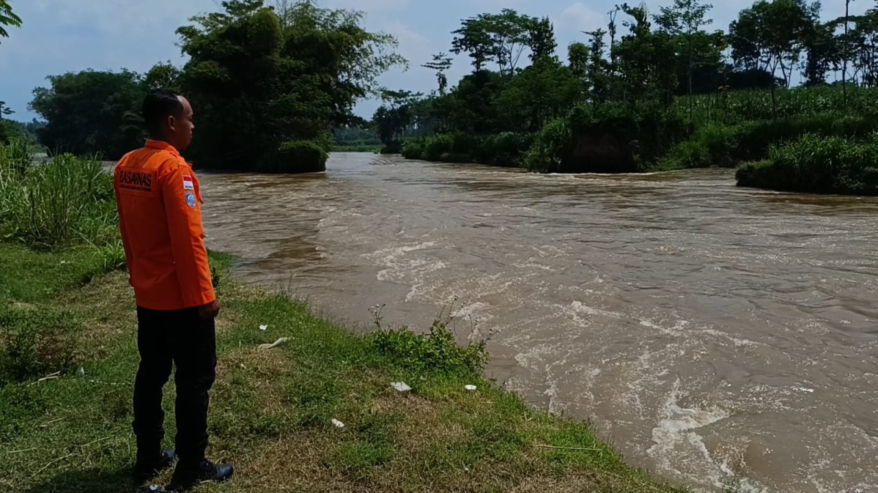 Diduga Terseret Arus Sungai Brantas, Perempuan di Tulungagung Dilaporkan Hilang