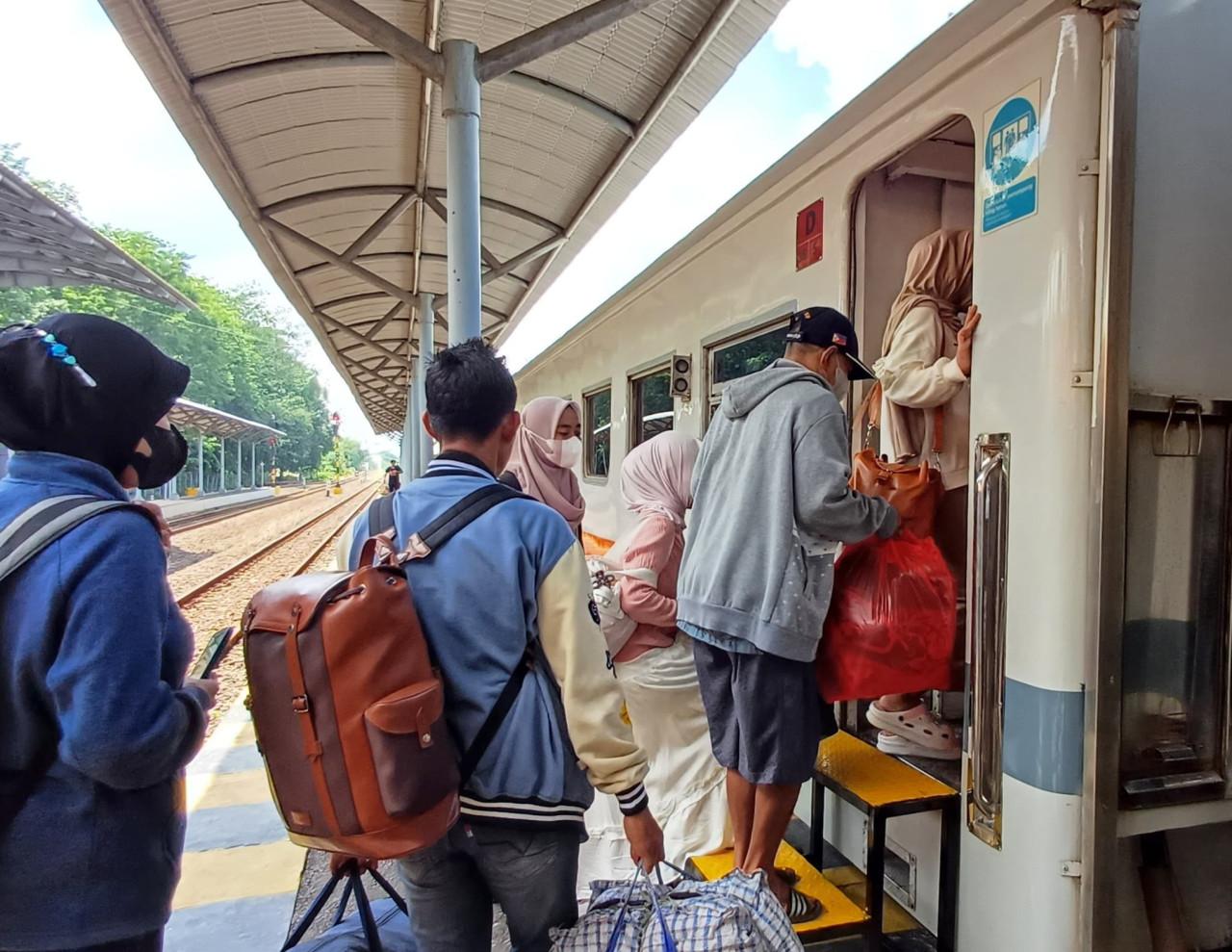 Selama Libur Panjang, Stasiun Lamongan Layani 3 Ribu Penumpang
