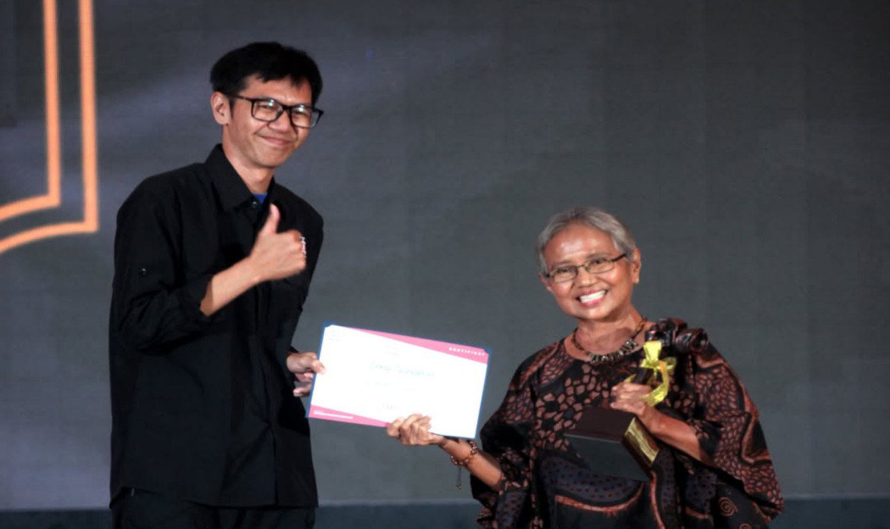 Mengenal Enny Nuraheni, Srikandi Foto Jurnalistik Peraih APFI Lifetime Award