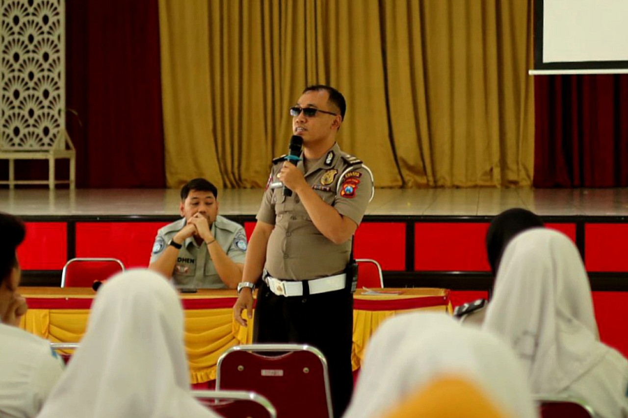 Tekan Angka Kecelakaan Pelajar, Satlantas Polres Gresik Gencarkan Sosialisasi