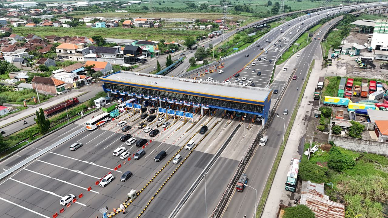 Volume Kendaraan Menuju Selatan Jatim via Tol Surabaya–Gempol Meningkat