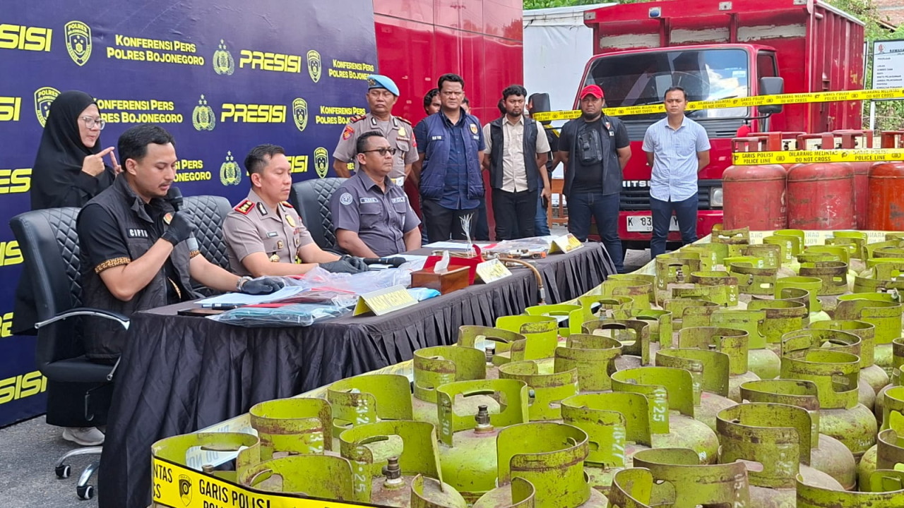 Polres Bojonegoro Bongkar Praktik Pengoplosan LPG Melon ke Nonsubsidi