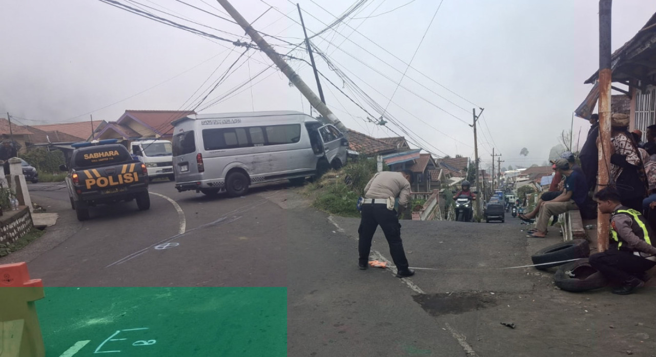 TKP tabrakan beruntun di Jalan Raya Sukapura, Kabupaten Probolinggo, Sabtu (9/5/2026). (Foto: Ide Farid Nasution/ jatimnow.com)