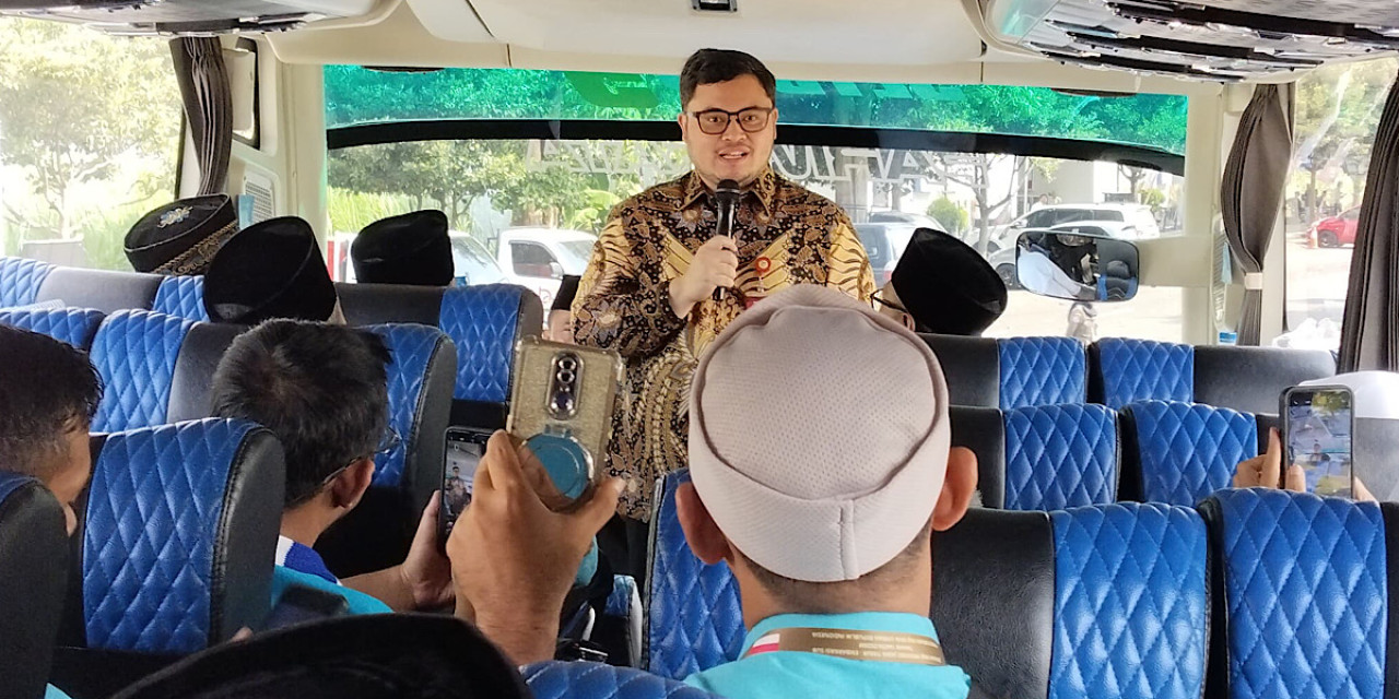 Mas Dhito Lepas Kloter 112 Kediri, Ada Jemaah Haji Tertua se-Indonesia
