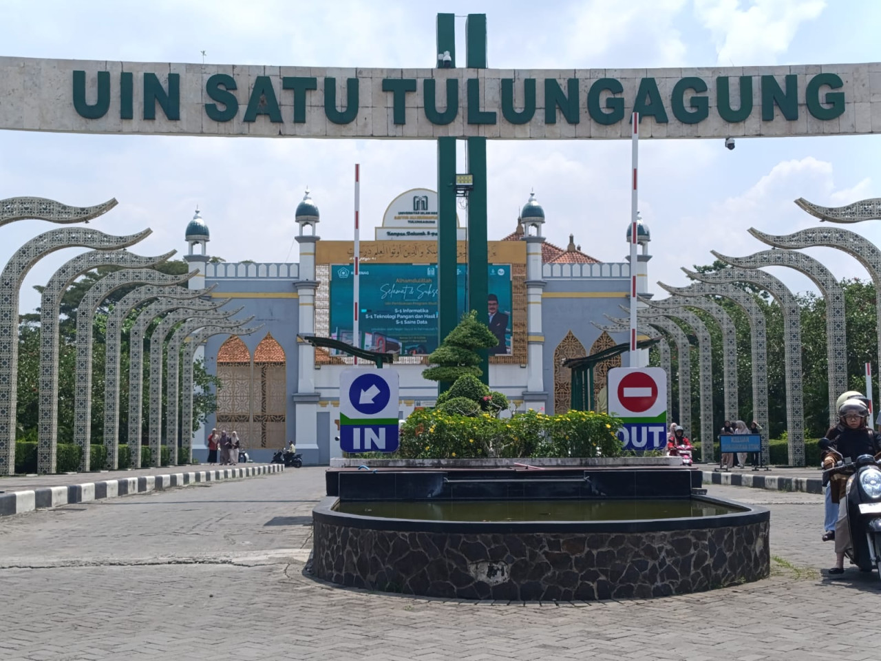 Larang Nobar Pesta Babi di Kampus, UIN SATU Tulungagung: Film Harus Berizin