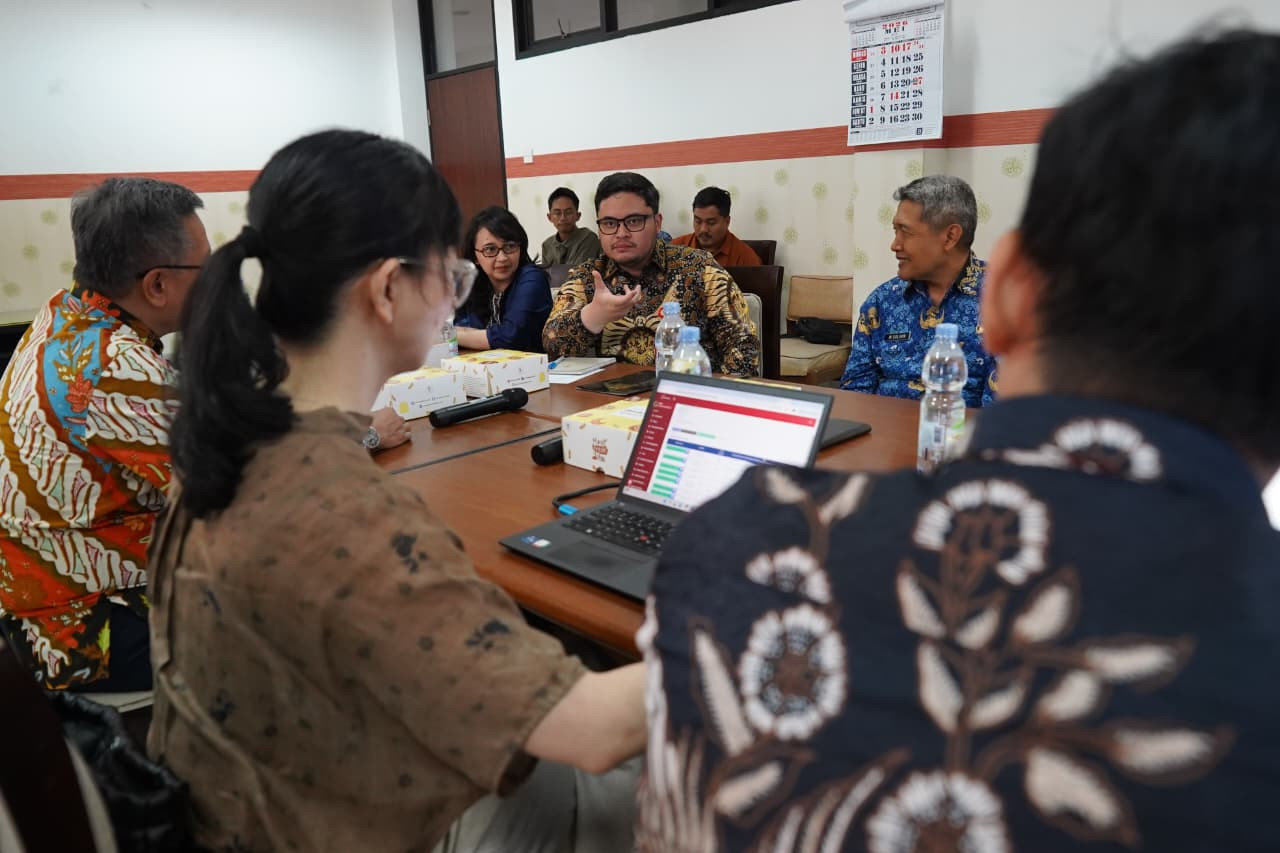 Bertemu PSF, Bupati Kediri Bahas Lulusan SMA Boarding School Angkatan Pertama