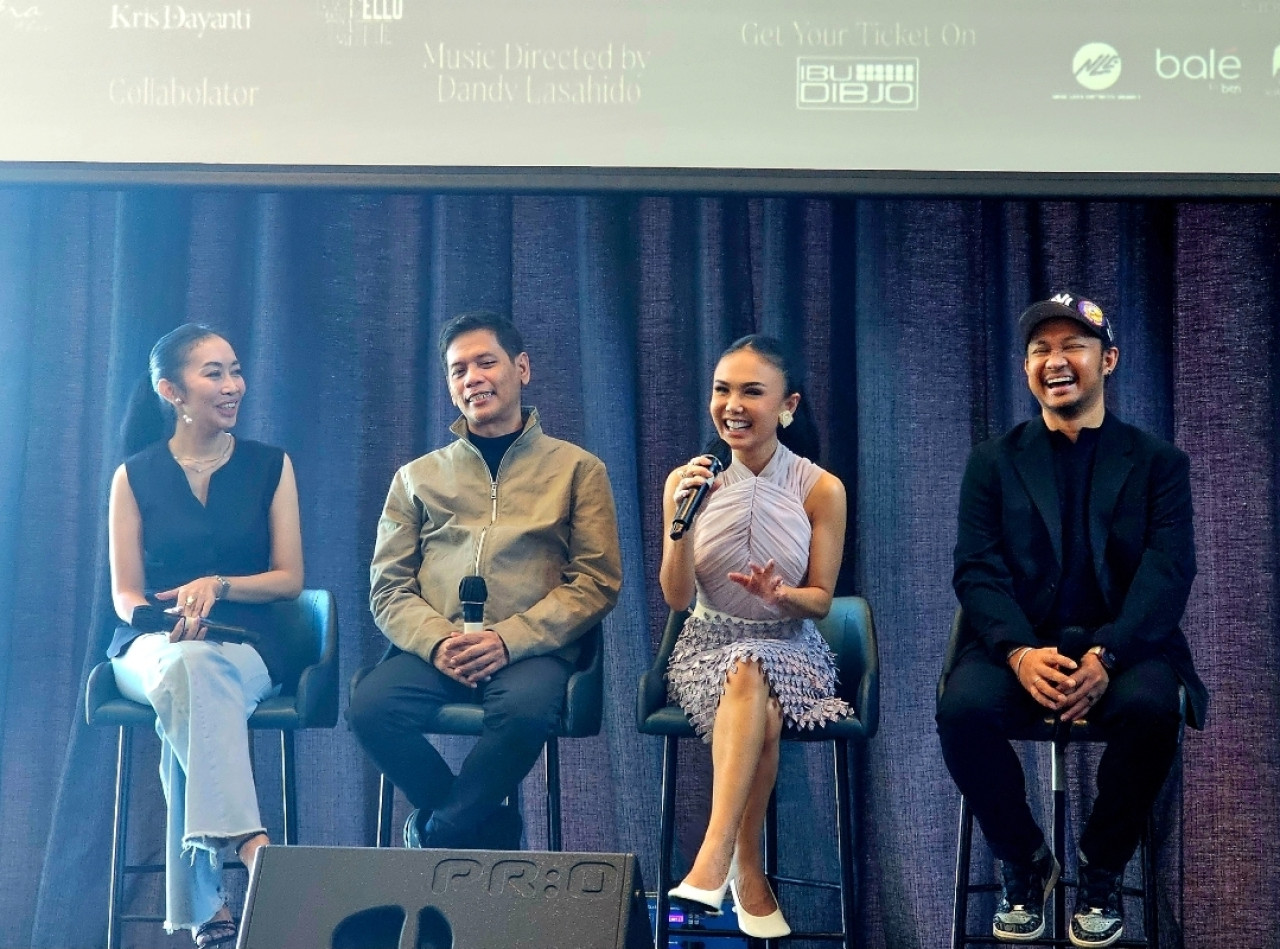 Yuni Shara Rayakan 35 Tahun Berkarya Lewat 3553 Concert di Surabaya