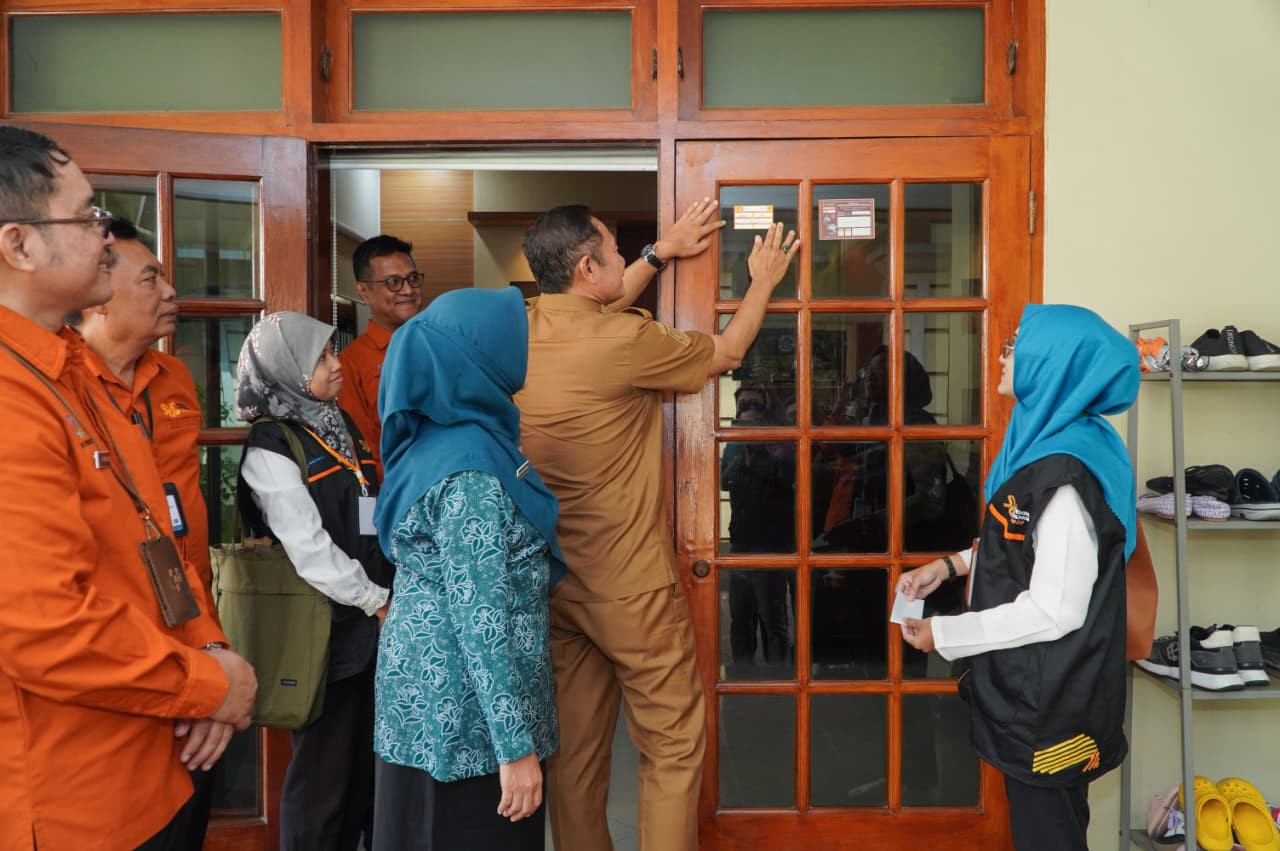 Sensus Ekonomi 2026 Kabupaten Lamongan Resmi Dimulai, Bupati Jadi yang Pertama