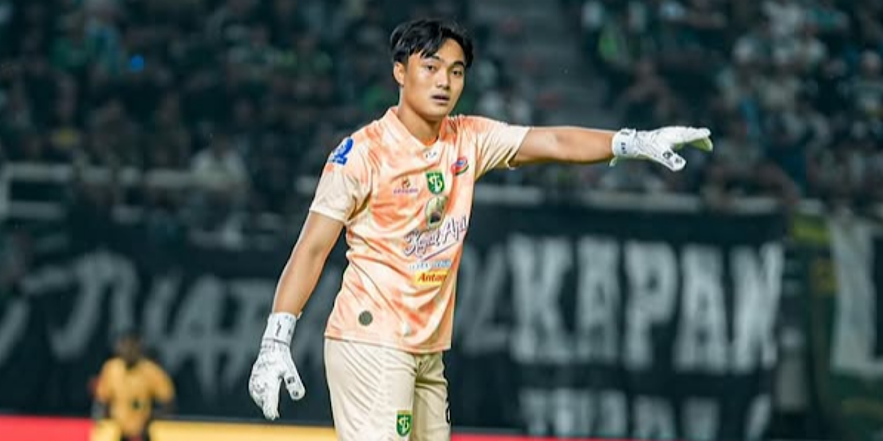 Kiper Persebaya Surabaya Ernando Ari. (Foto: Persebaya Surabaya/jatimnow.com)